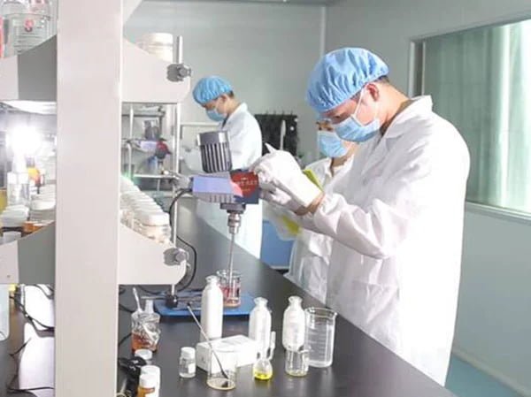 Fragrance Formula Lab Team | FEILIZTECH Scent R&D Laboratory